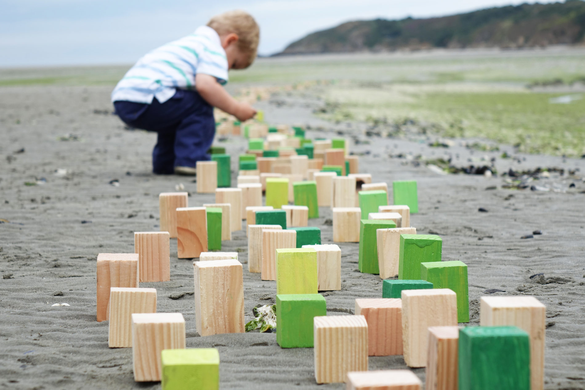 installation Plage bois Castel sculpteur